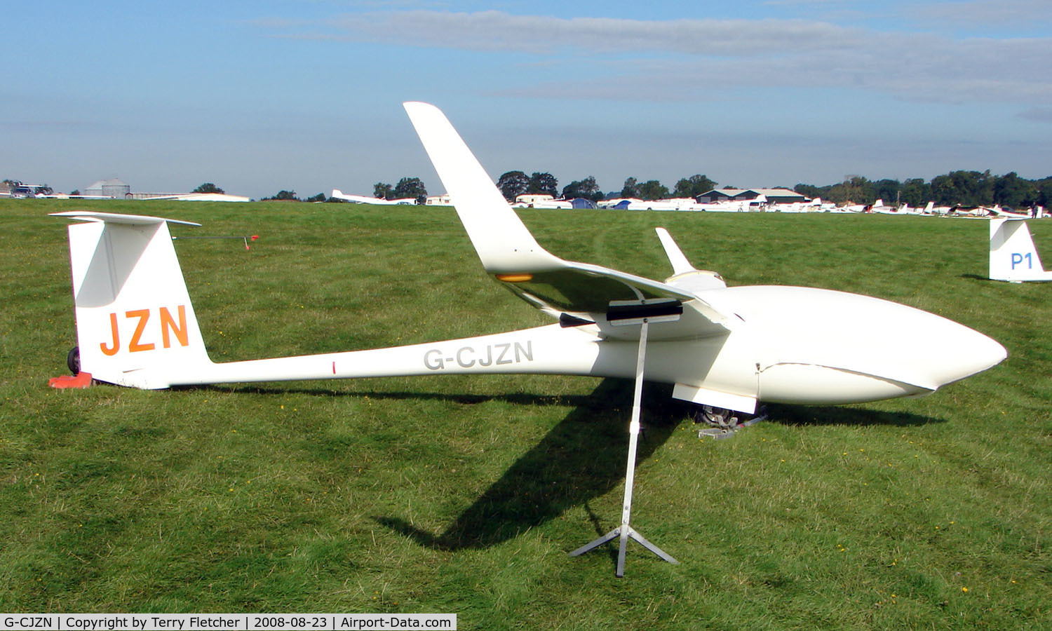 G-CJZN, 2001 Schleicher ASW-28 C/N 28038, Competitor in the Midland Regional Gliding Championship at Husband's Bosworth