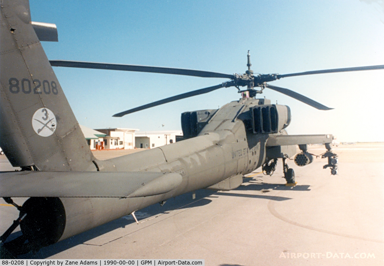 88-0208, 1988 McDonnell Douglas AH-64A Apache C/N PV538, At Grand Prairie Municipal