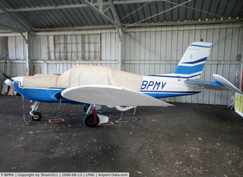 F-BPMV, Socata MS-892A Commodore 150 C/N 10778, In the Airclub's hangar...