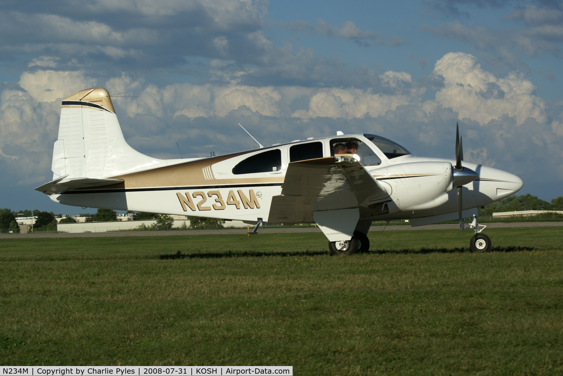 N234M, 1963 Beech D95A Travel Air C/N TD-560, Beech D95A Not Cessna 320