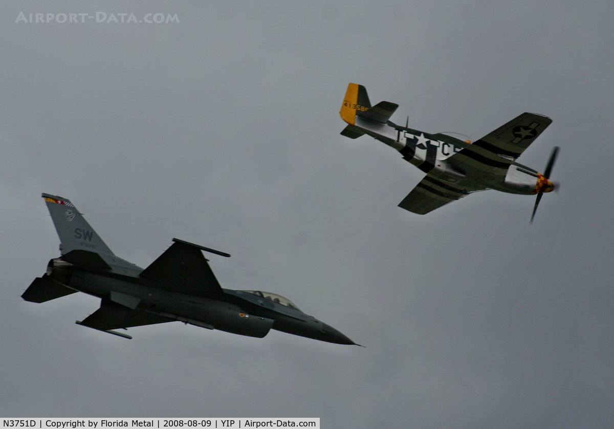 N3751D, 1944 North American P-51D Mustang C/N 122-39665, Hurry Home Honey with F-16 Heritage Flight