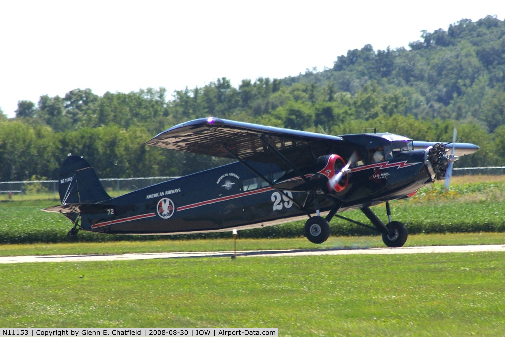 N11153, 1931 Stinson SM-6000-B C/N 5021, Arriving on Runway 30 with the U.S. Mail