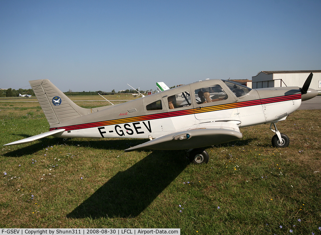 F-GSEV, Piper PA-28-181 Archer C/N 28-90091, Parked here for a show...