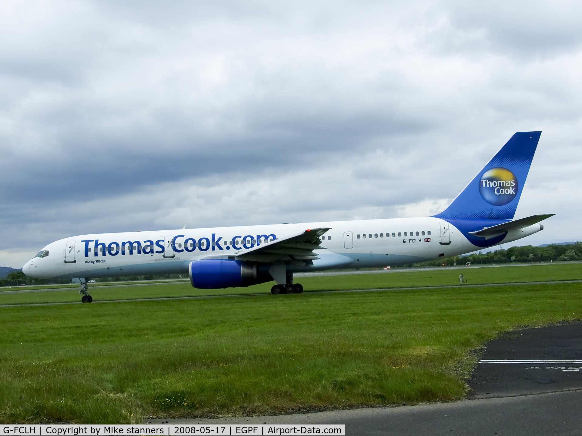 G-FCLH, 1995 Boeing 757-28A C/N 26274, Thomas cook 757 taxiing out at Glasgow