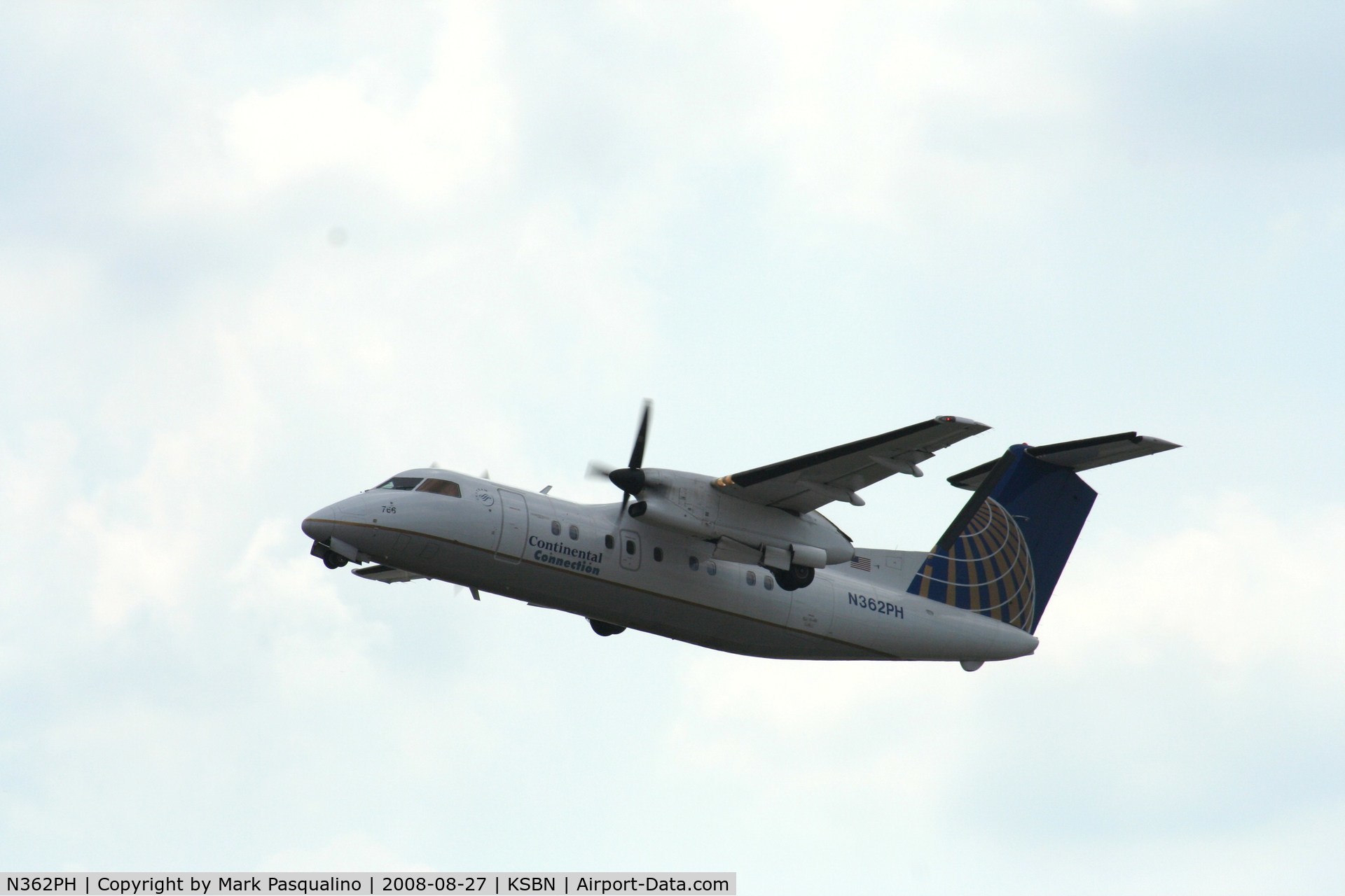 N362PH, 1998 Bombardier DHC-8-202 Dash 8 C/N 518, DHC-8-200