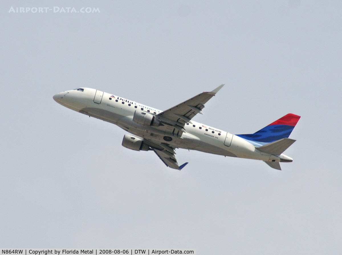N864RW, 2006 Embraer 170SE (ERJ-170-100SE) C/N 17000117, Delta Connection EMB-170