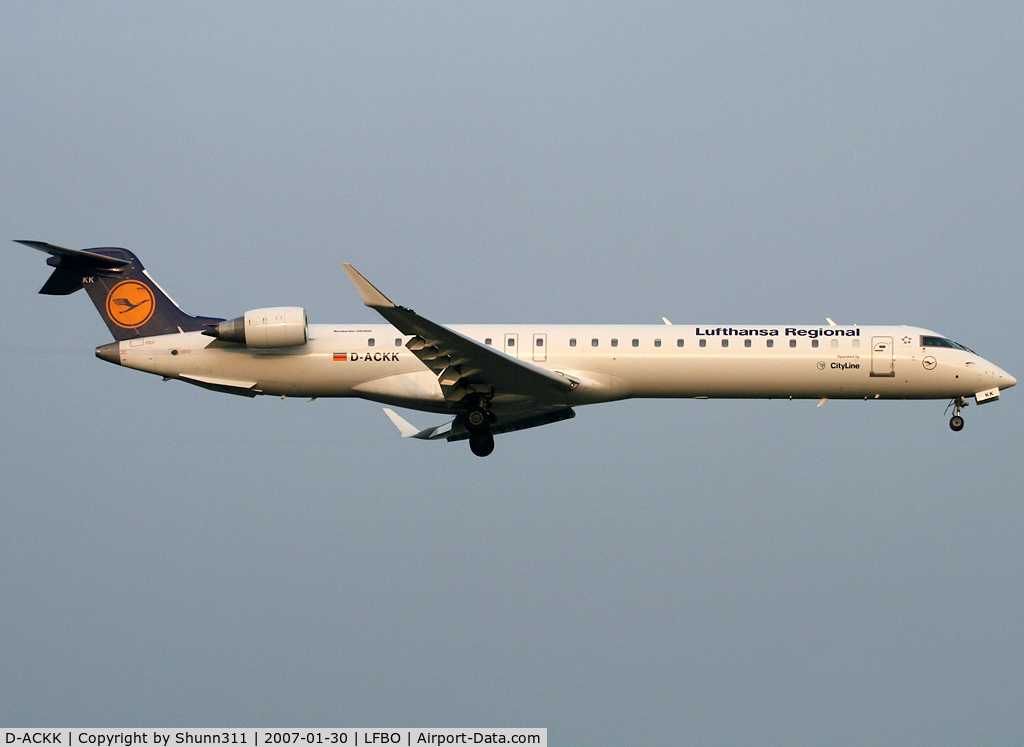 D-ACKK, 2006 Bombardier CRJ-900LR (CL-600-2D24) C/N 15094, Landing rwy 14R