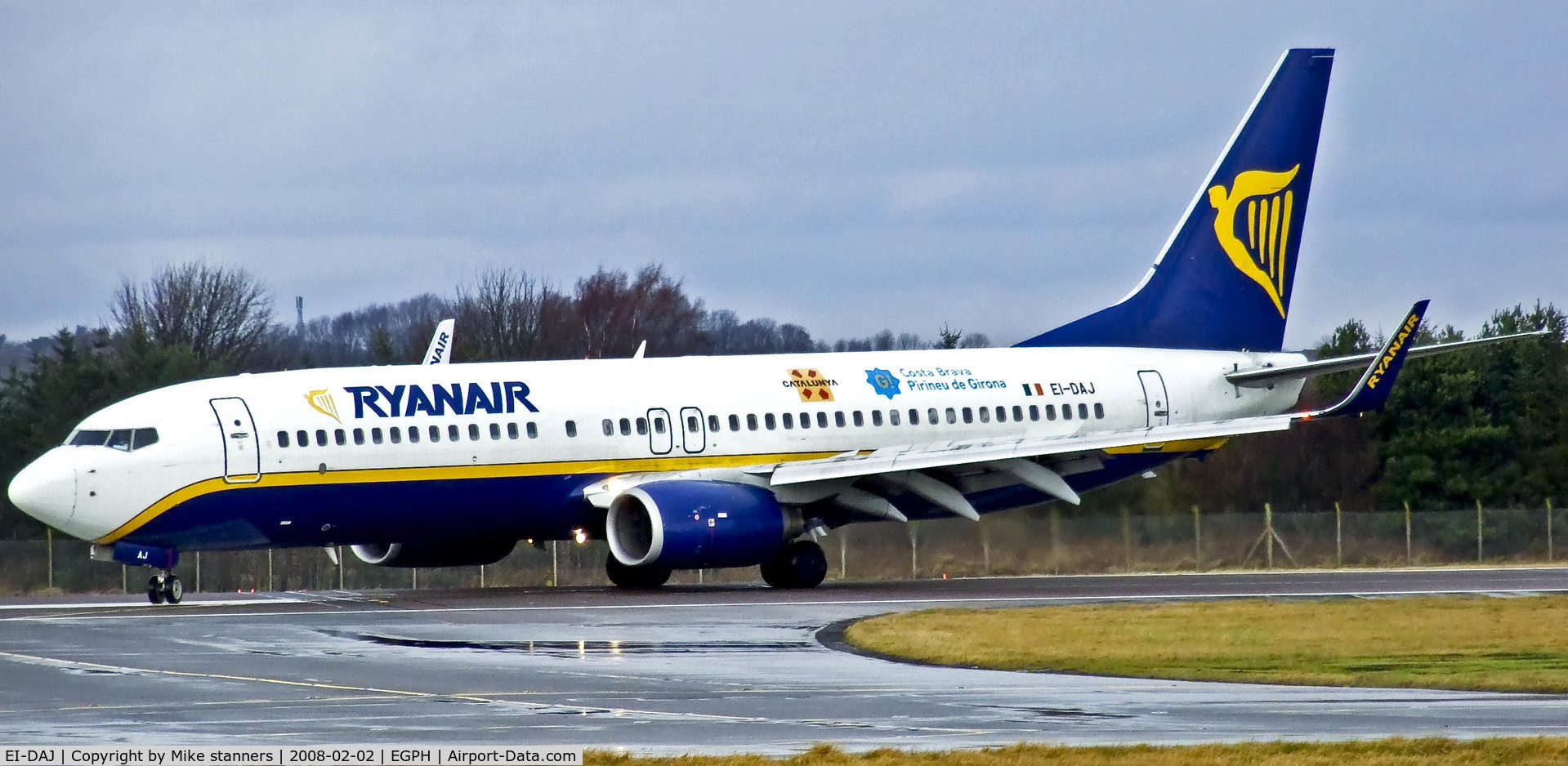 EI-DAJ, 2003 Boeing 737-8AS C/N 33548, Ryanair B737 Arriving at Edinburgh airport