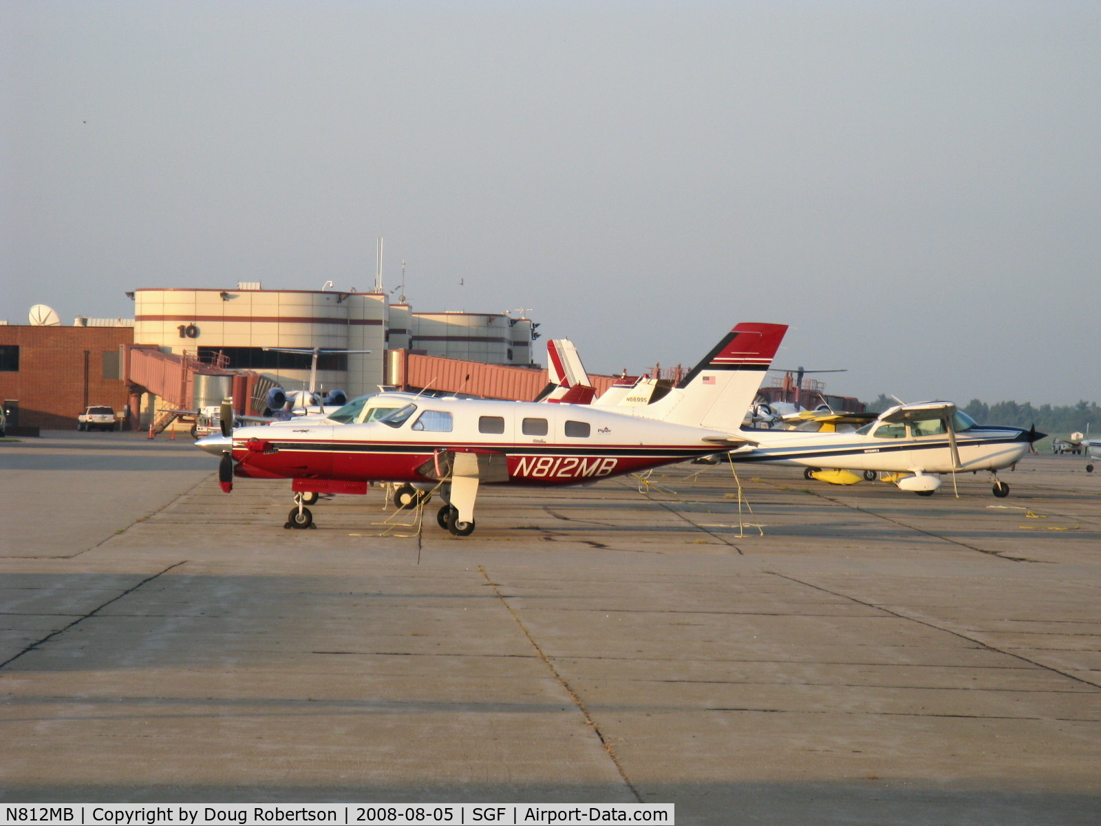 N812MB, 1997 Piper PA-46-350P Malibu Mirage C/N 4636111, 1997 Piper PA-46-350P MALIBU MIRAGE, Lycoming TIO-540-AE2A 350 Hp