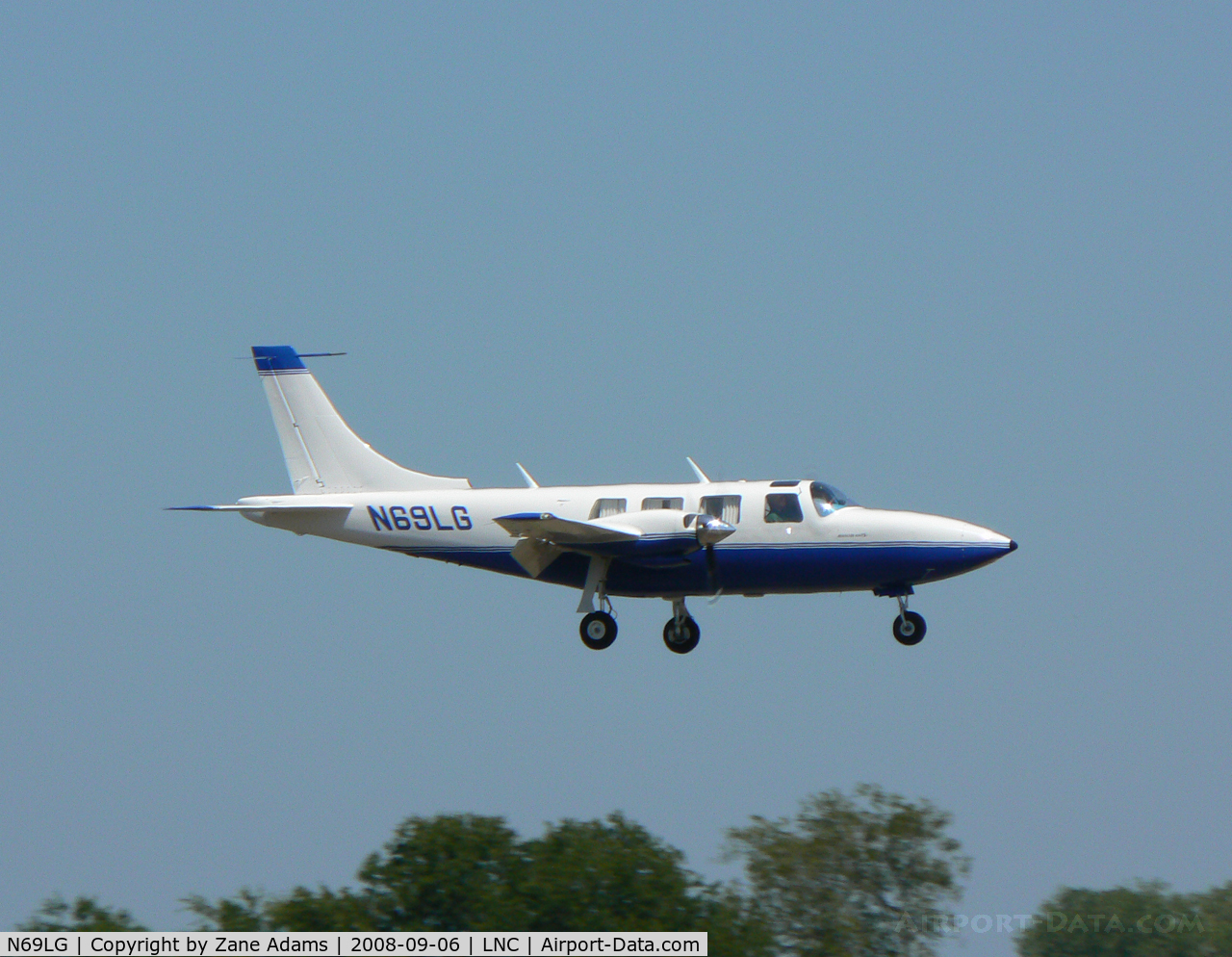 N69LG, 1976 Smith Aerostar 601P C/N 61P-0325-091, At Lancaster, TX