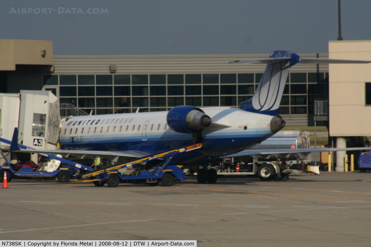 N738SK, 2005 Bombardier CRJ-700 (CL-600-2C10) Regional Jet C/N 10195, United Express CRJ-700
