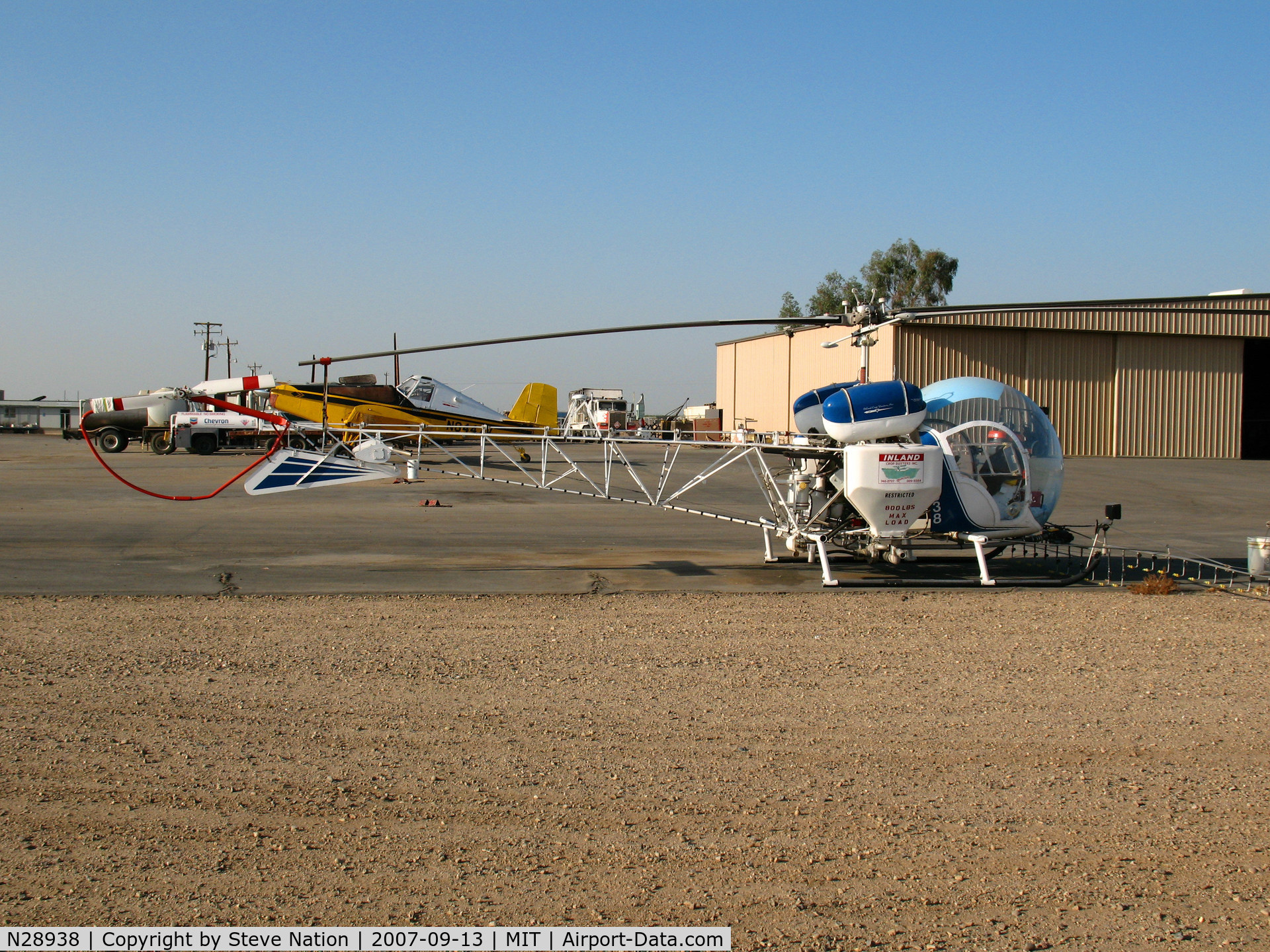 N28938, 1970 Bell 47G-4A C/N 7728, Inland Crop Dusters 1970 Bell 47G-4A as sprayer and in non-standard colors @ Shafter, CA