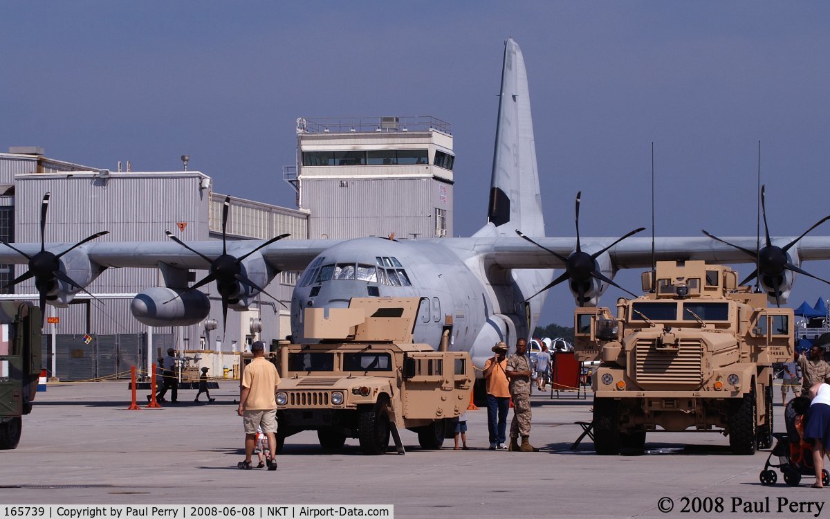 165739, Lockheed Martin KC-130J Hercules C/N 382-5507, The eternal lifter, showcased with potential loads