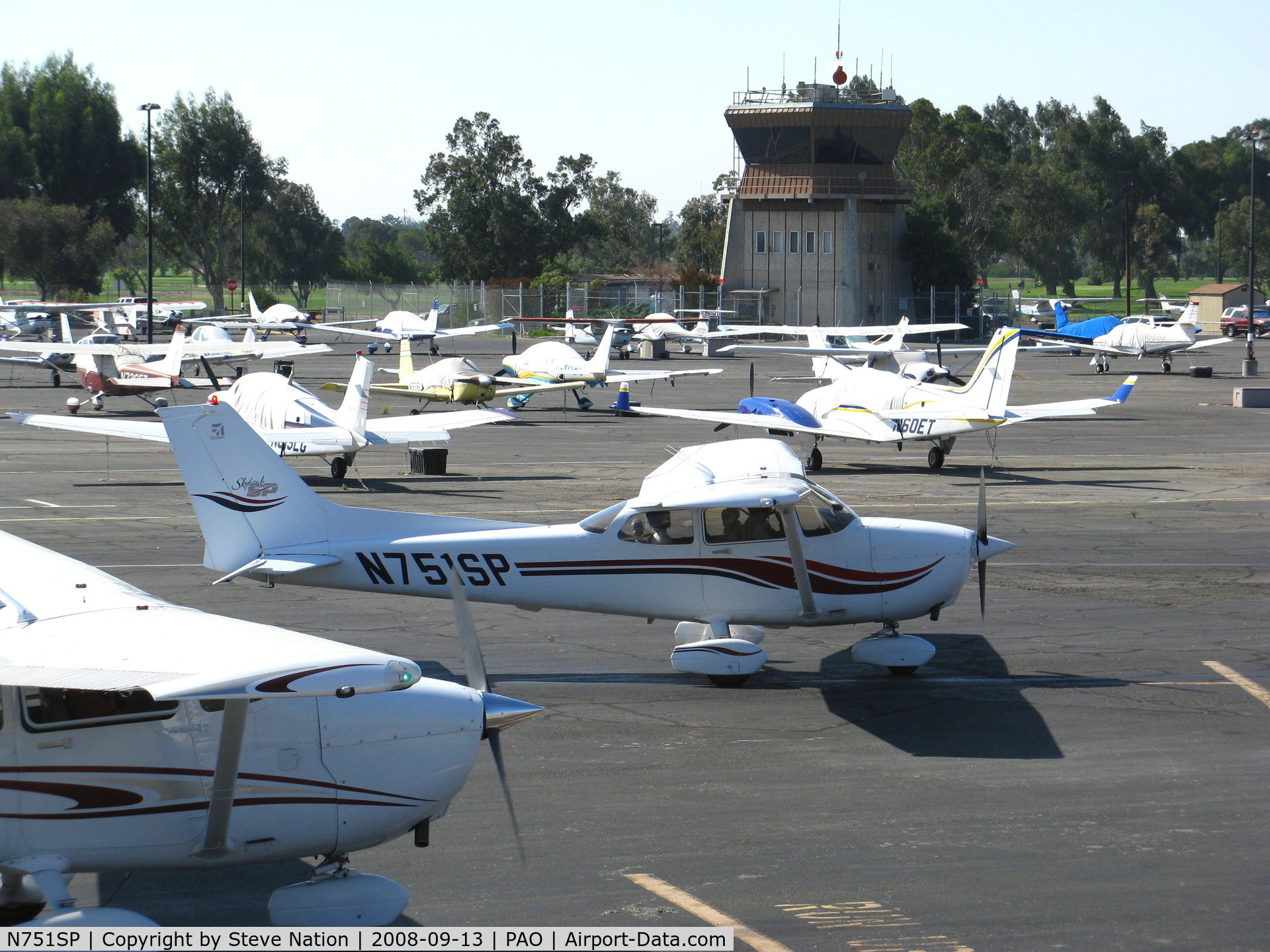 N751SP, 2000 Cessna 172S C/N 172S8684, 2000 Cessna 172S running-up engine @ Palo Alto, CA