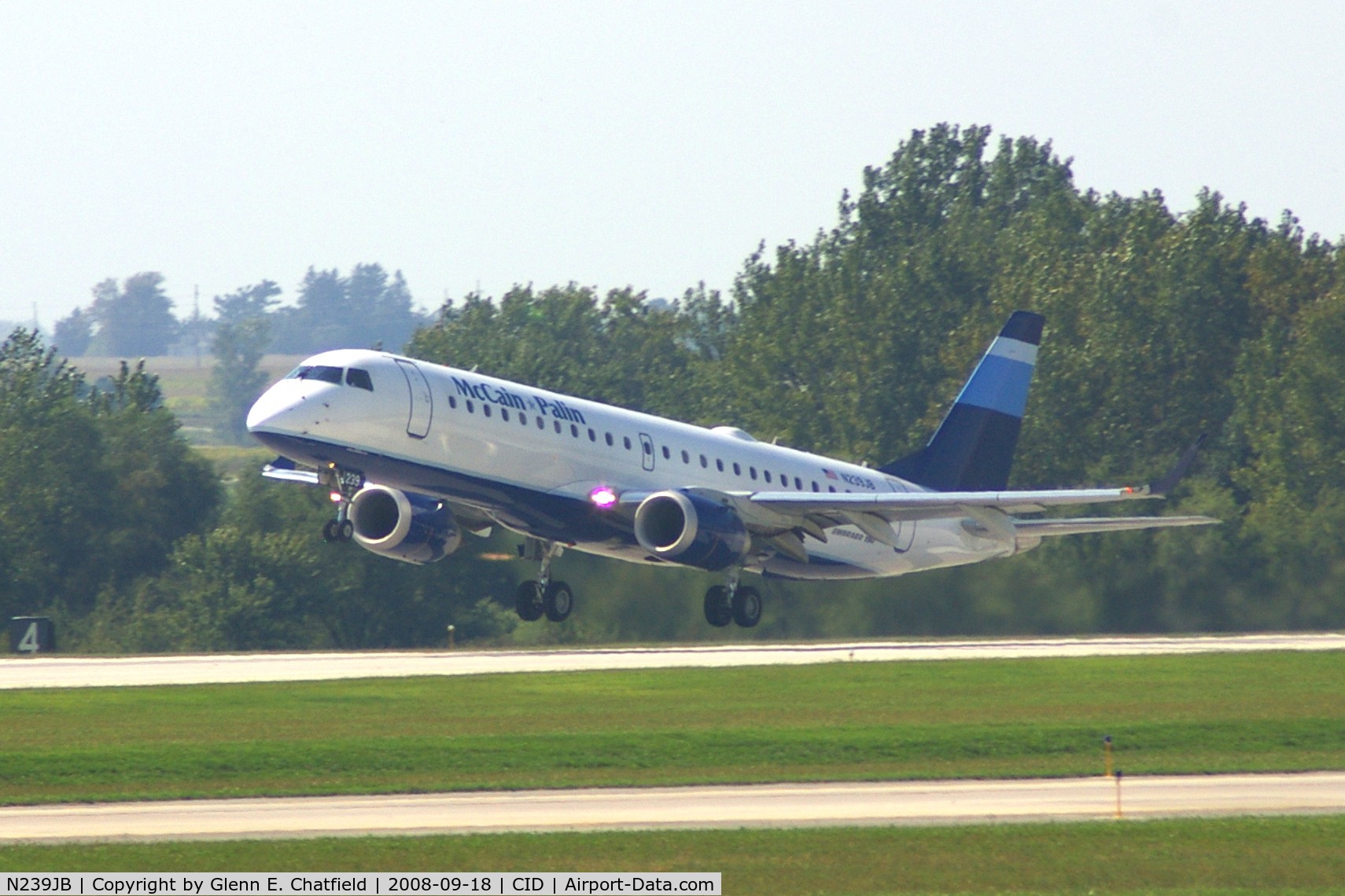 N239JB, 2006 Embraer 190AR (ERJ-190-100IGW) C/N 19000040, The press plane departs runway 9