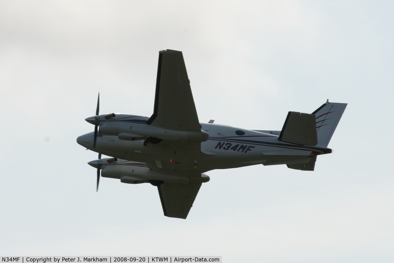 N34MF, 1975 Beech E-90 King Air C/N LW-163, A Beech E-90 shortly after takeoff from Two Harbors, MN