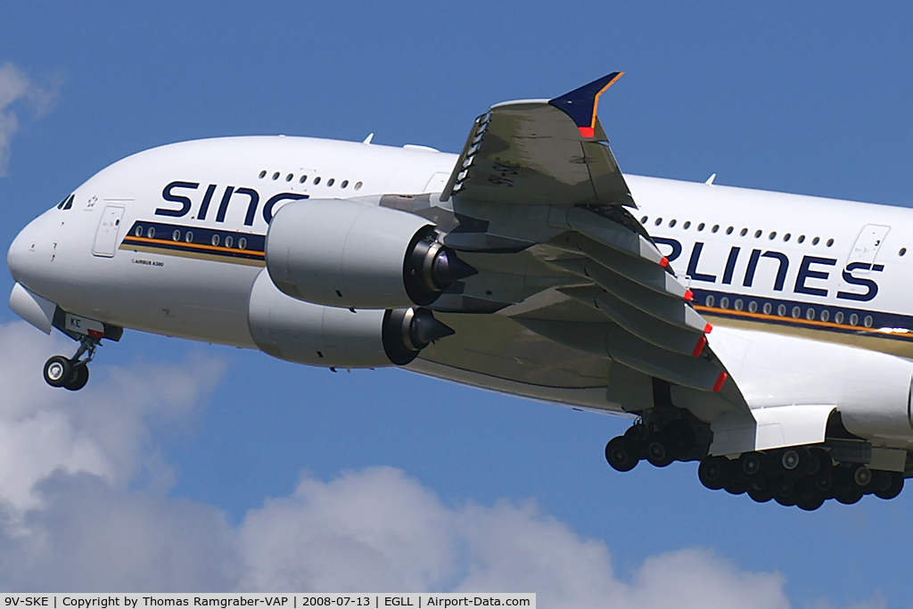 9V-SKE, 2007 Airbus A380-841 C/N 010, Singapore Airlines Airbus A380