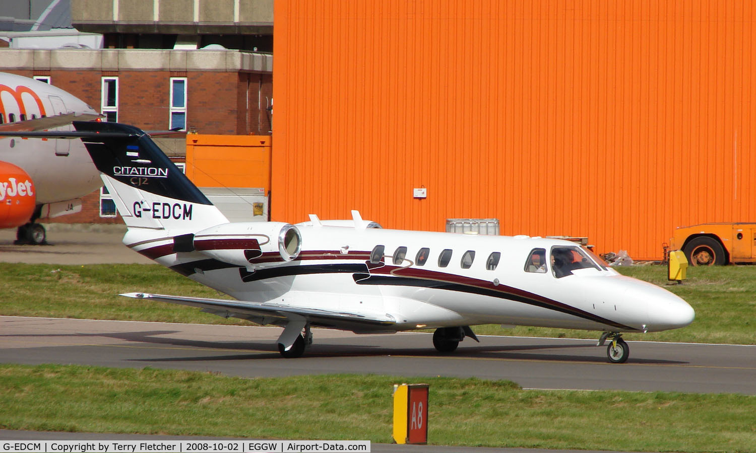 G-EDCM, 2004 Cessna 525A CitationJet CJ2 C/N 525A-0213, Cit 525 at Luton