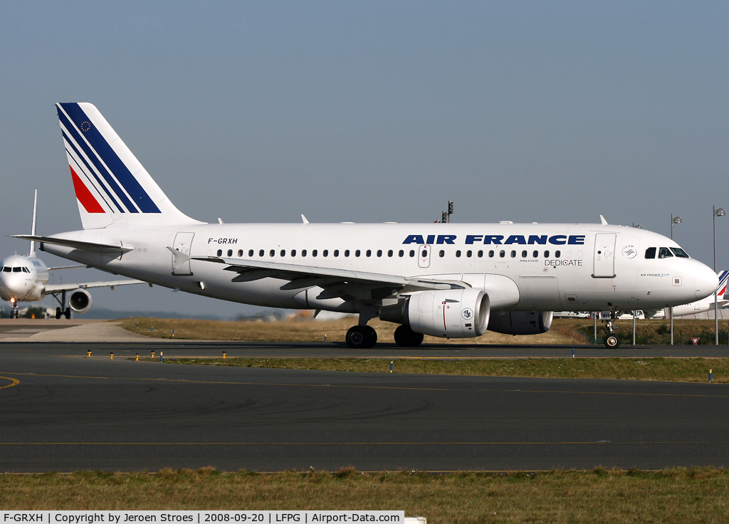 F-GRXH, 2004 Airbus A319-115LR C/N 2228, Very special a/c of the AF fleet