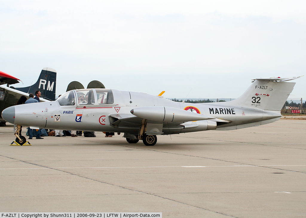 F-AZLT, Morane-Saulnier MS.760 Paris I C/N 32, On display before his show on Navy Open Day 2006
