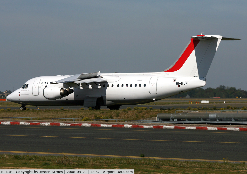 EI-RJF, 1998 British Aerospace Avro 146-RJ85A C/N E2337, cdg