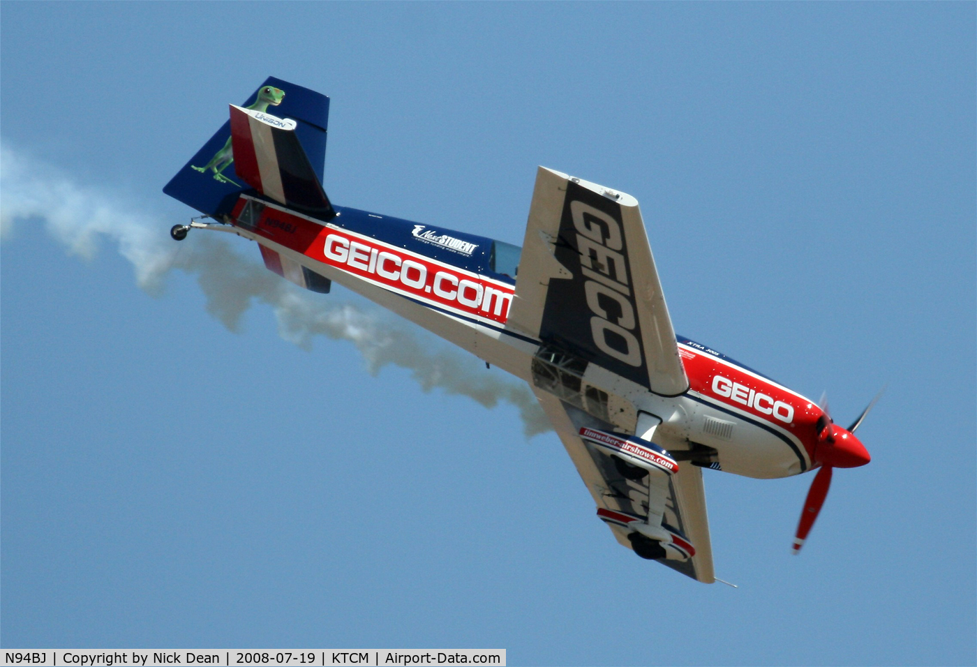 N94BJ, 2002 Extra EA-300S C/N 031, McChord Airshow