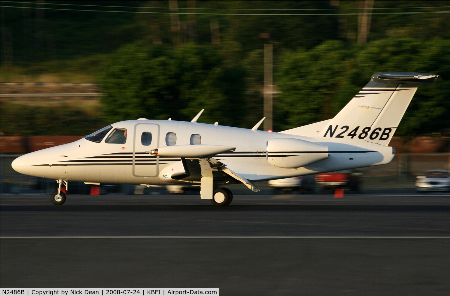 N2486B, 2007 Eclipse Aviation Corp EA500 C/N 000090, /