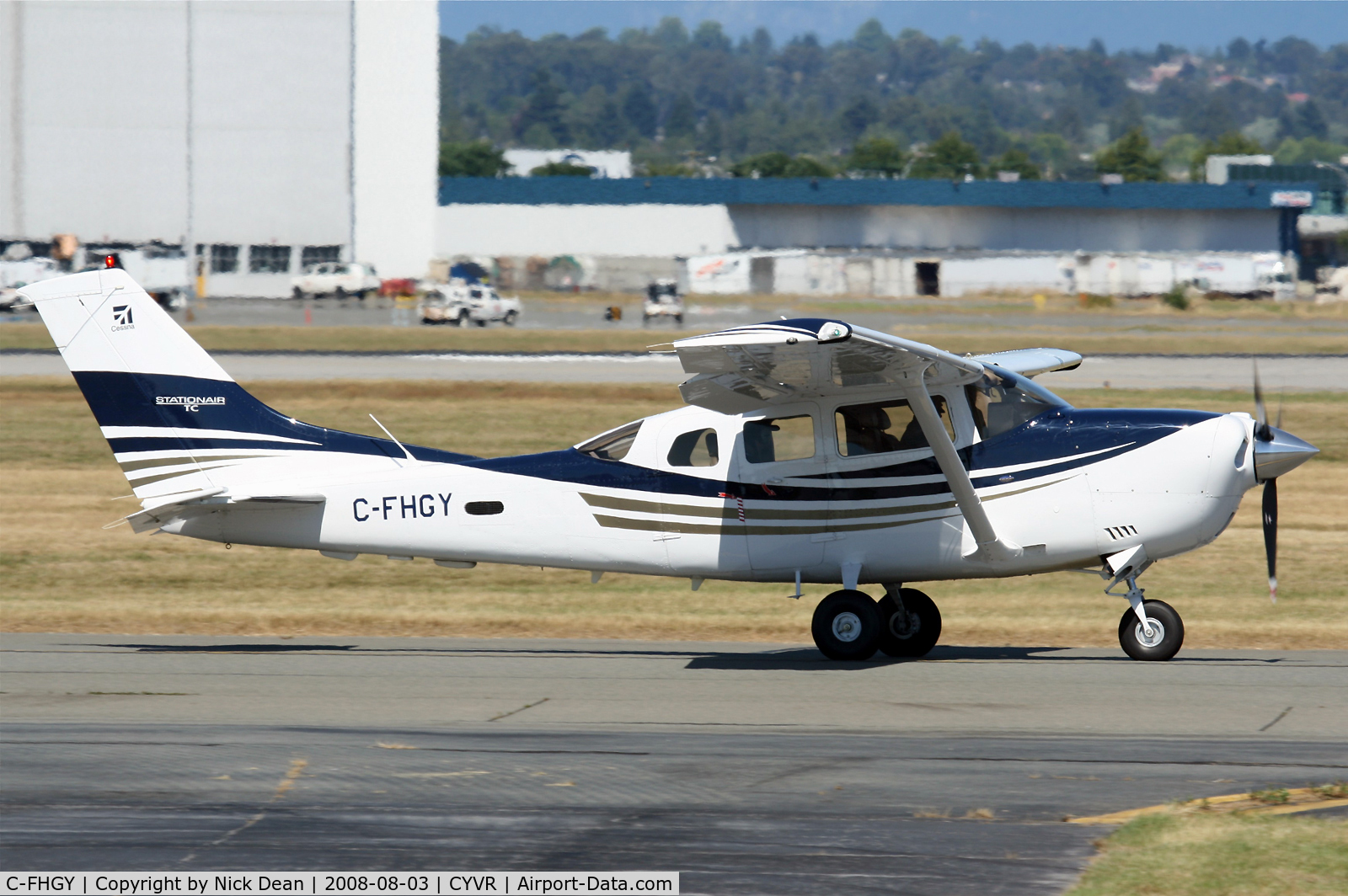 C-FHGY, 2005 Cessna T206H Turbo Stationair C/N T20608583, /