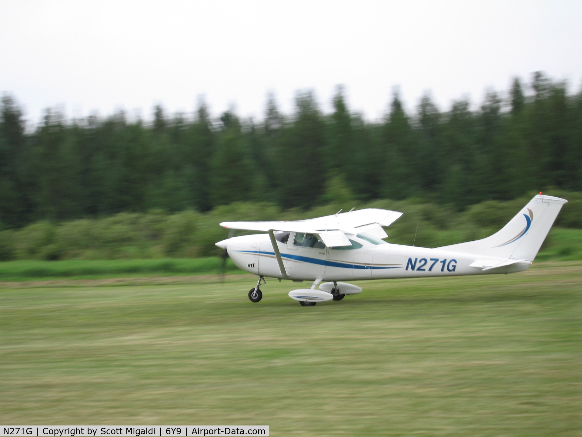 N271G, Cessna 182N Skylane C/N 18260811, At a PoA Flyin