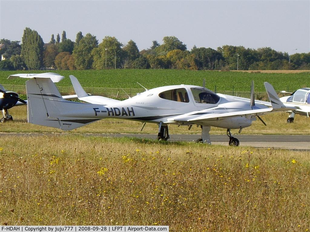 F-HDAH, 2007 Diamond DA-42 Twin Star C/N 42.274, at Pontoise