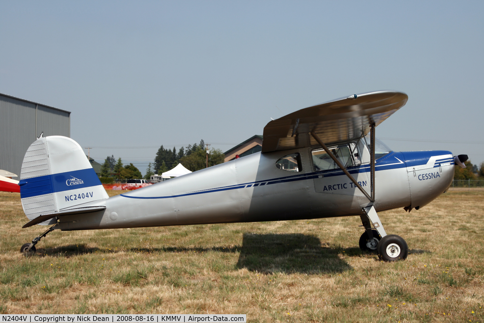 N2404V, 1948 Cessna 140 C/N 14647, /