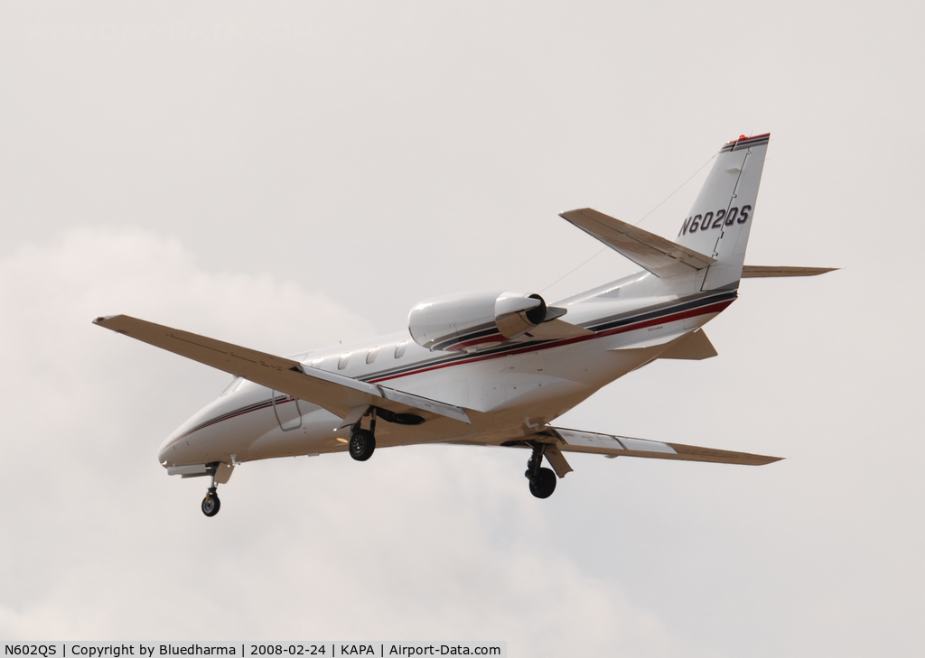 N602QS, 2004 Cessna 560XL Citation XLS C/N 560-5518, On approach to 17L.