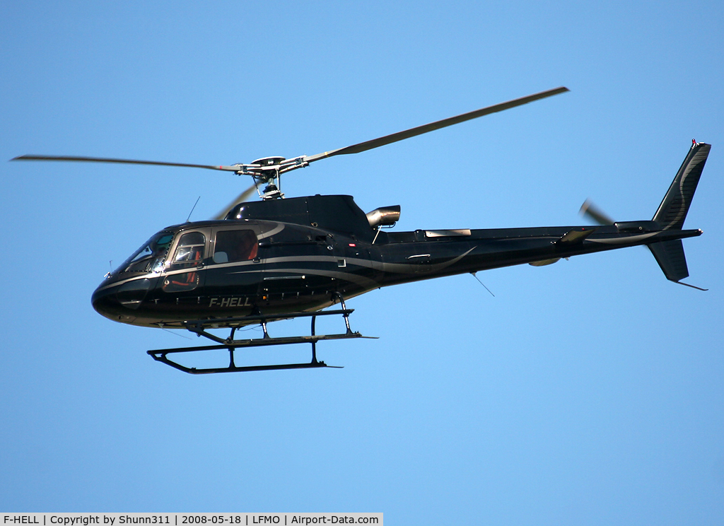 F-HELL, 2006 Eurocopter AS-350B-3 Ecureuil Ecureuil C/N 4043, Passing through the runway during LFMO Airshow 2008