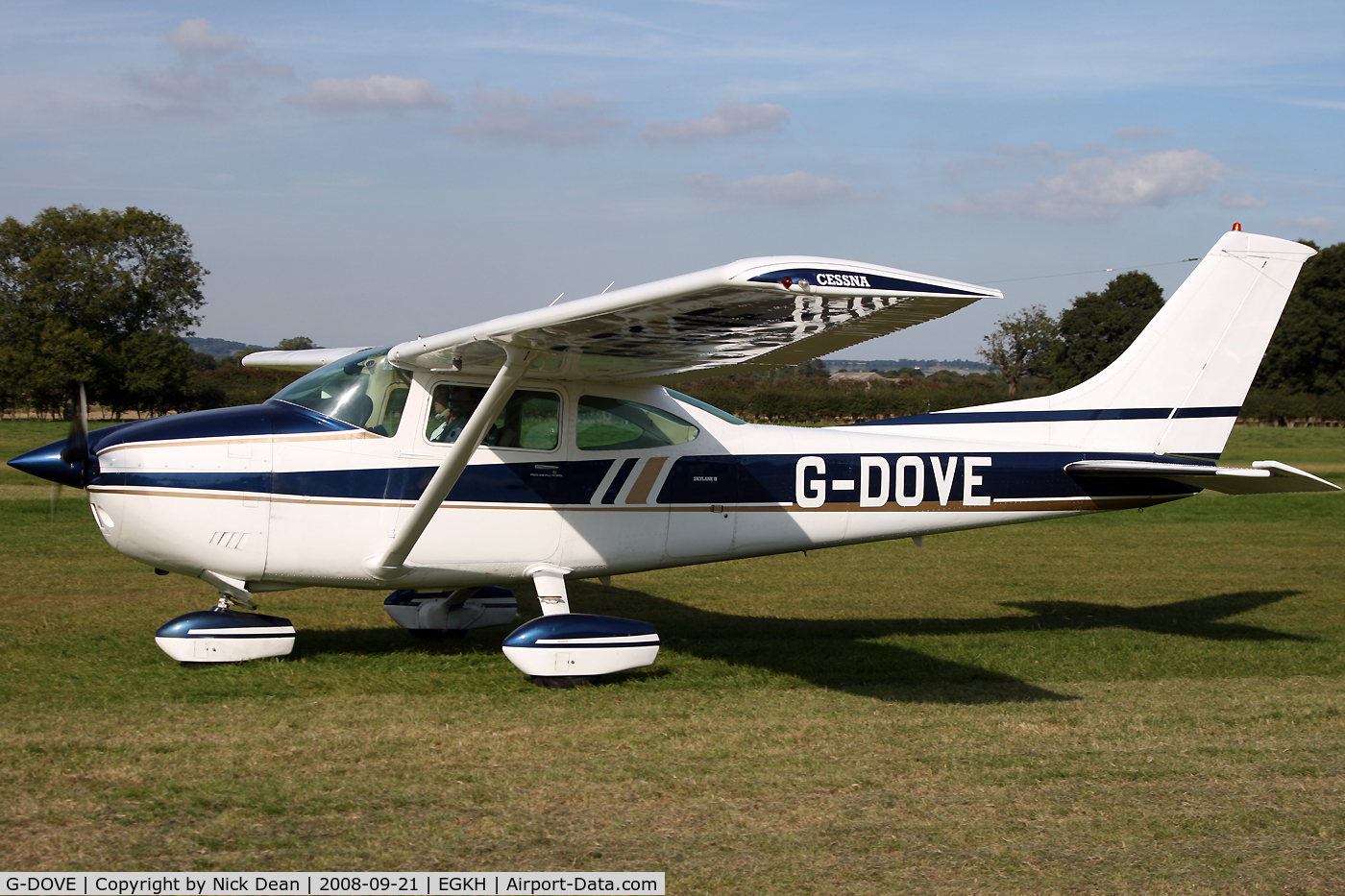 G-DOVE, 1979 Cessna 182Q Skylane C/N 182-66724, /