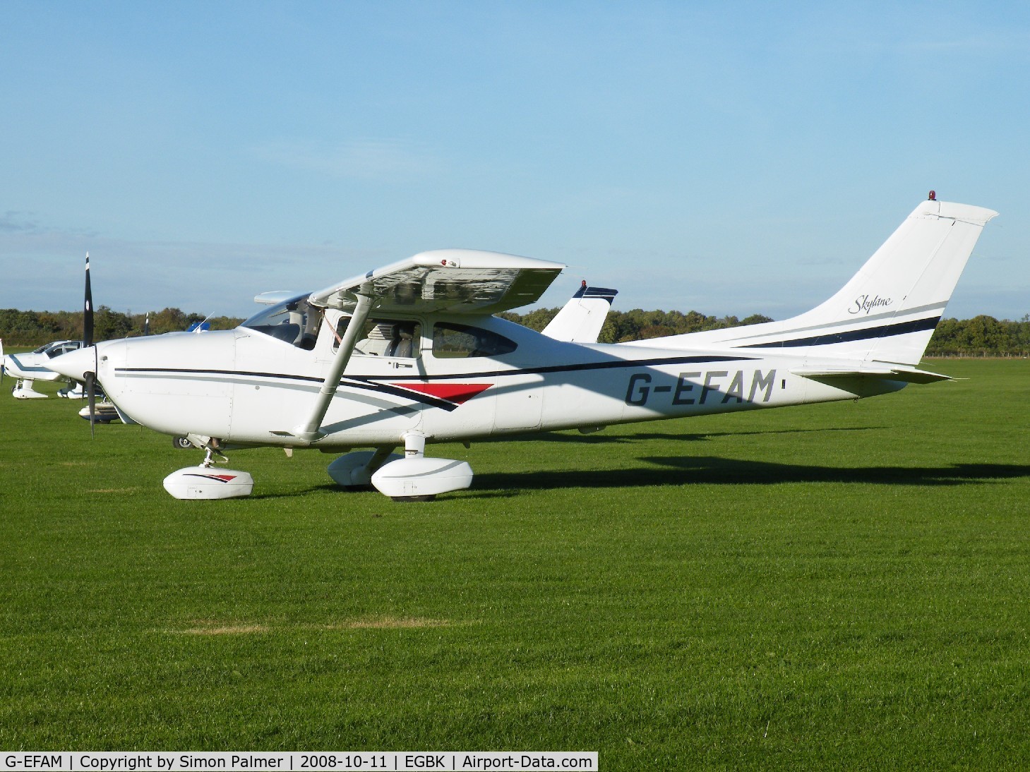 G-EFAM, 1999 Cessna 182S Skylane C/N 18280442, Skylane