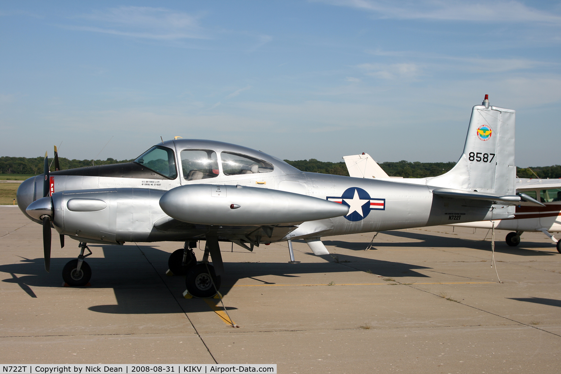 N722T, 1947 Temco D-16A Twin Navion C/N TTN-90 (NAV-4-482), /