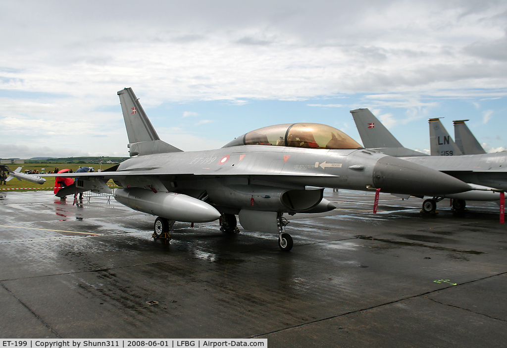 ET-199, 1986 Fokker F-16B Fighting Falcon C/N 6G-15, Displayed during LFBG Airshow 2008