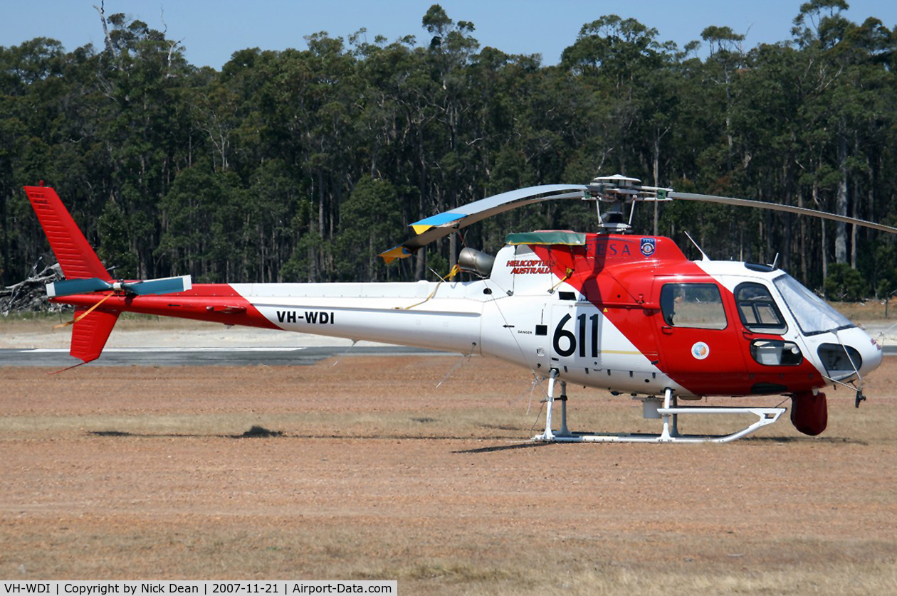VH-WDI, Eurocopter AS-350B-2 Ecureuil Ecureuil C/N 2073, Margaret River Airstrip Westen Australia