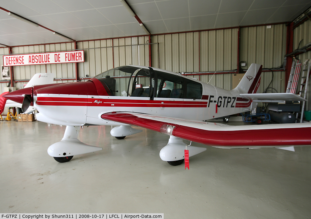 F-GTPZ, Robin DR-400-160 Chevalier C/N 2403, Thanks so much to the ISAE crew member for welcome ;-)