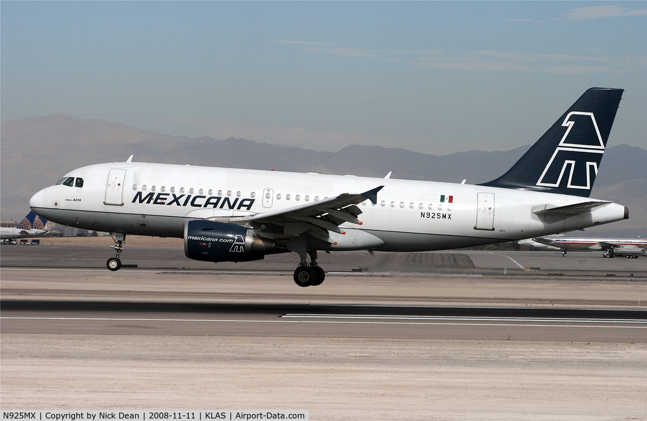 N925MX, 2003 Airbus A319-112 C/N 1925, /