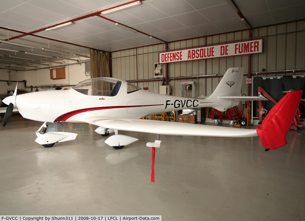 F-GVCC, Aquila A210 (AT01) C/N AT01-148, Inside ISAE hangar...