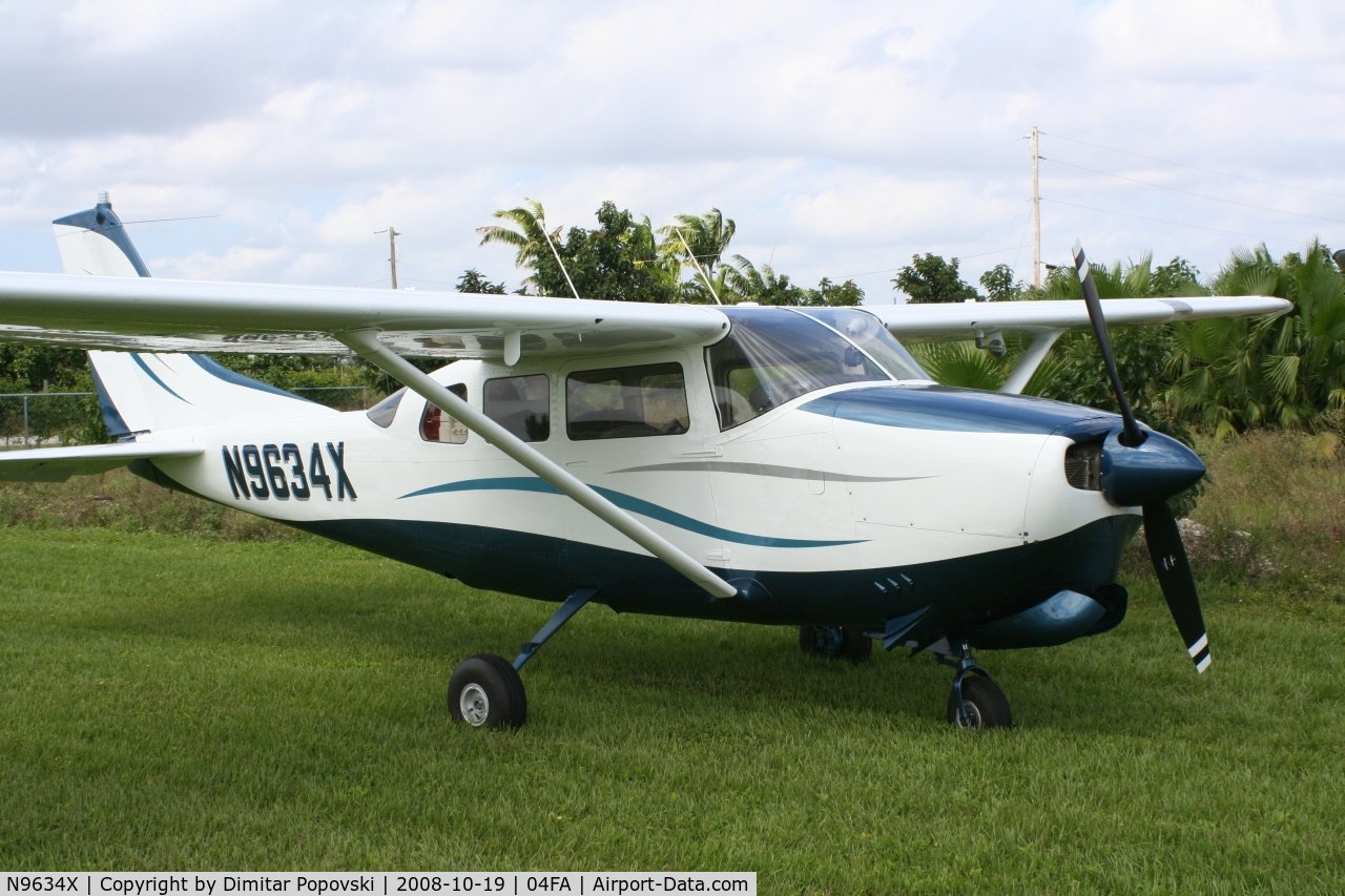 N9634X, 1962 Cessna 210B C/N 21057934, Brand new paint job.