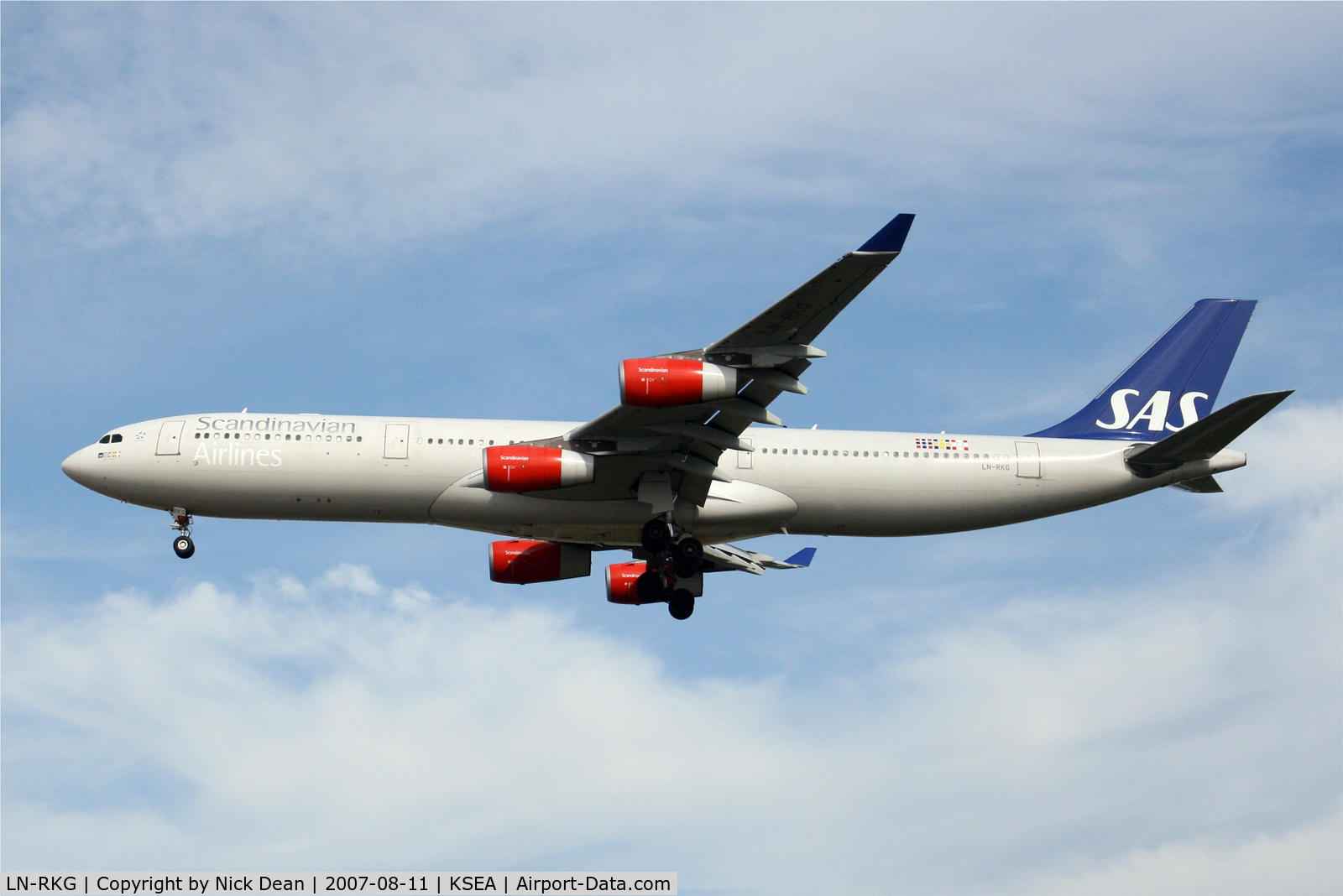 LN-RKG, 2001 Airbus A340-313X C/N 424, /