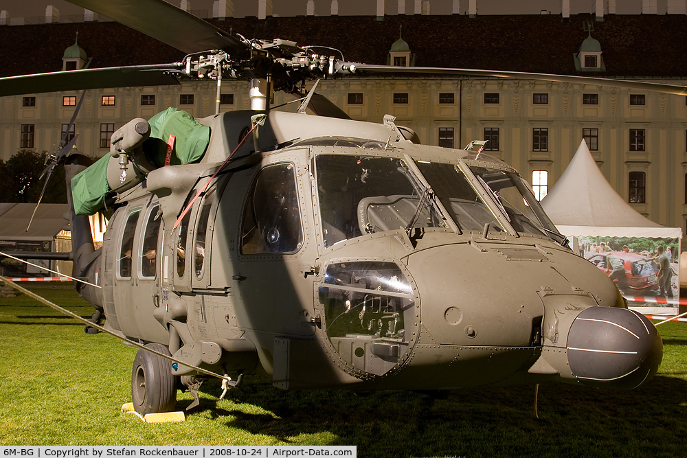 6M-BG, 2002 Sikorsky S-70A-42 Black Hawk C/N 70-2756, S-70