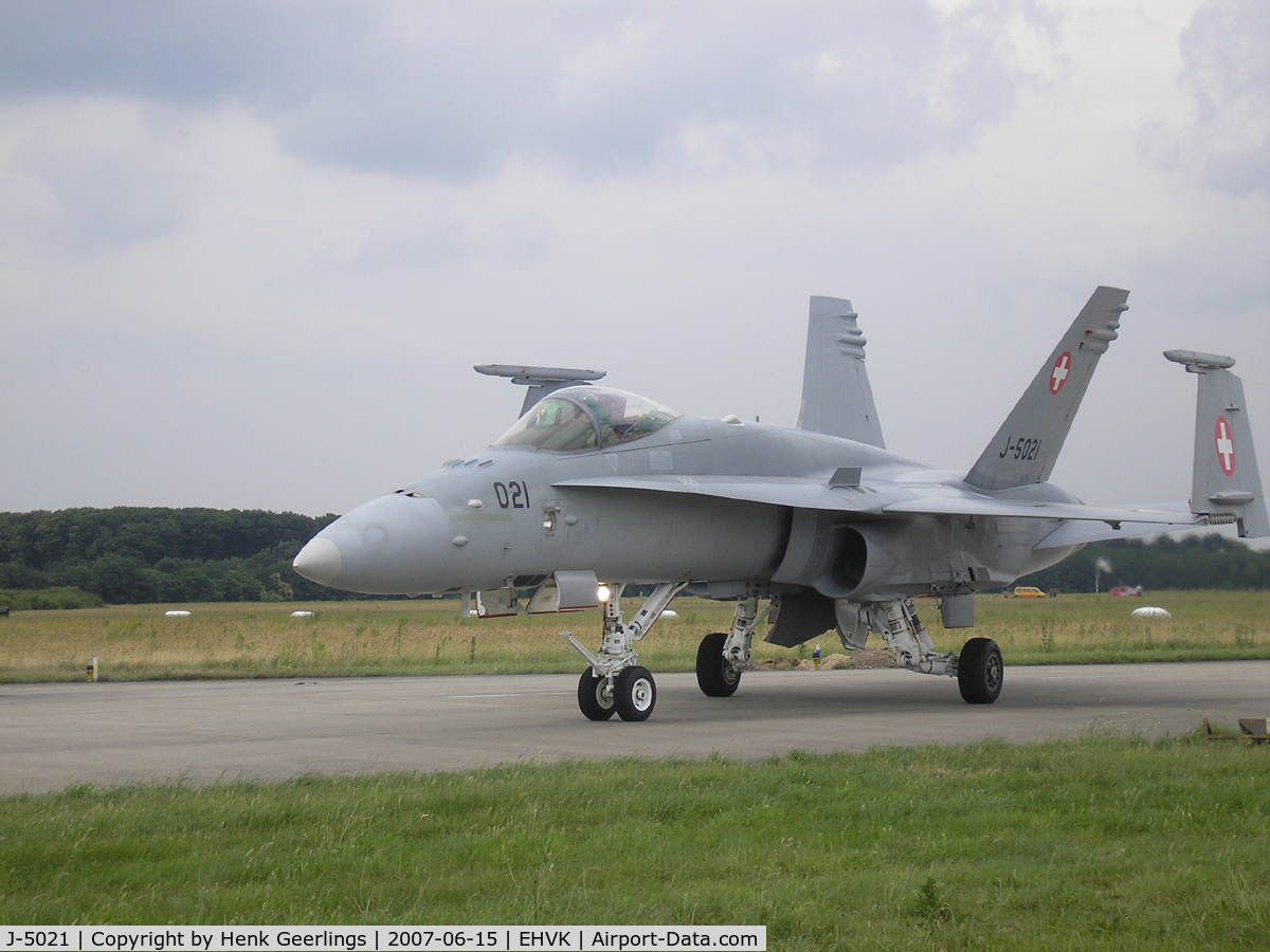 J-5021, McDonnell Douglas F/A-18C Hornet C/N 1370/SFC021, Dutch AF Openday, Volkel AFB , 2007