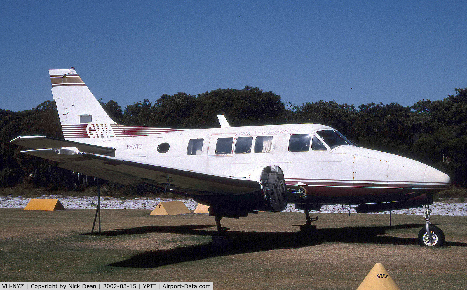 VH-NYZ, Beechcraft 80 C/N LD-501, /