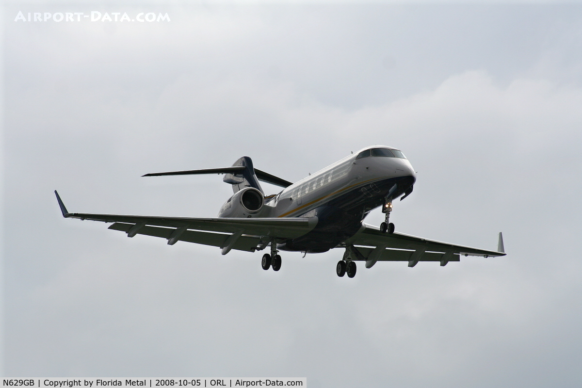 N629GB, 2007 Bombardier Challenger 300 (BD-100-1A10) C/N 20144, Challenger 300
