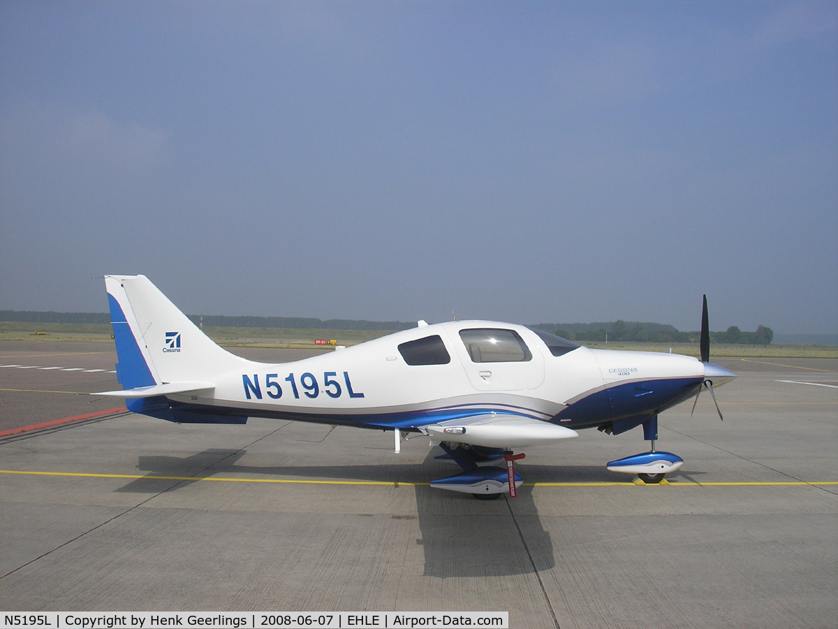 N5195L, 2008 Cessna LC41-550FG C/N 411015, Lelystad Airport  2008