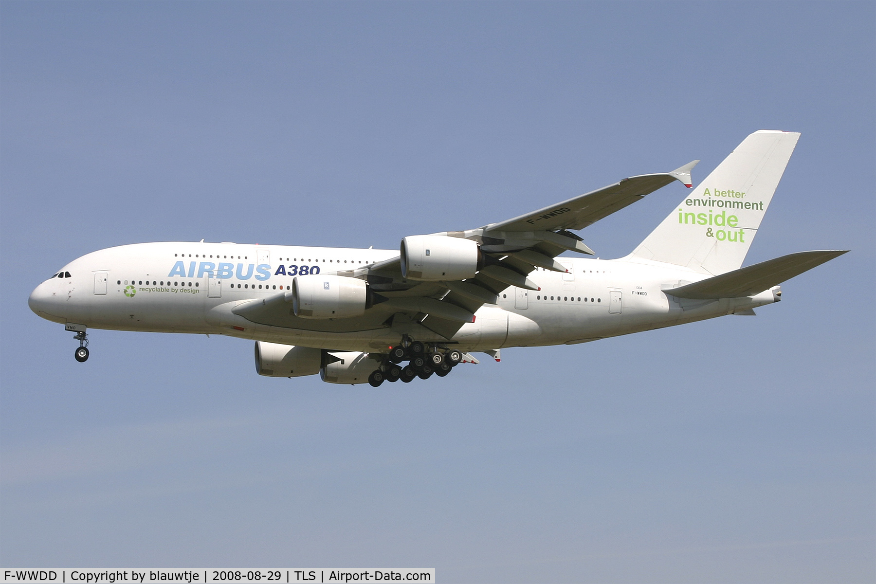 F-WWDD, 2005 Airbus A380-861 C/N 004, Approach on TLS after training flight from CHR