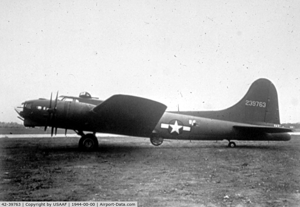 42-39763, 1942 Boeing B-17G Flying Fortress C/N 6506, Lockheed-Vega built B-17G - This aircraft was scrapped at Payote AFB @ 1950